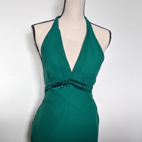 BCBGMaxAzria Dresses & Skirts - BCBG MaxAzria green halter silk dress BCBGMaxAzria Dresses & Skirts - BCBG MaxAzria green halter silk dress